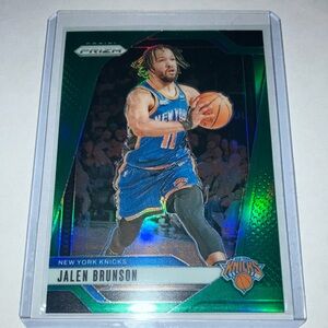 2024-25 Jalen Brunson New York Knicks Green PRIZM Basketball Card NM+